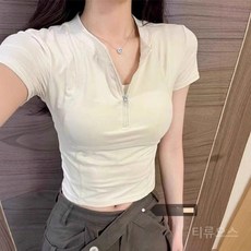 티류으스 여성 봄 시즌 복숭아색 정숄더 반팔 티셔츠 슬림핏 타이트 숏 탑 피쉬본 상의 핫걸 스타일 하프 지퍼 니트 셔츠 WY