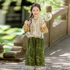 女童中國風套裝春季2025新款寶寶漢服小女孩民族古風表演服三件套