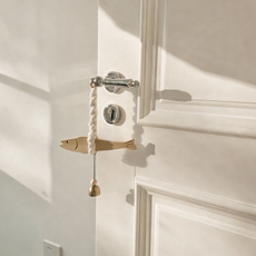 셀링온 액막이명태, 화이트