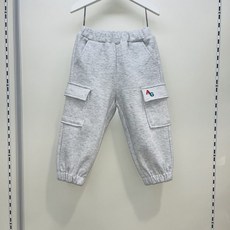 아가방(야탑점) 넓은 핏~ 허리와 발목이 고무줄로 되어 있어 활동성 편안한~ 멜란 그레이 컬러의 봄 조거 바지입니다~