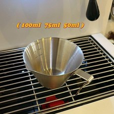 304不銹鋼量杯 意式濃縮咖啡杯 帶刻度盎司杯, 1個, 304鋼.,闇鋼色內刻度100ML帶導流嘴, 鋼色, 100ML帶導流嘴