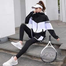 已售999 瑜伽運動套裝女2025跑步速幹衣寬鬆休閒五件套戶外跳操有氧健身服 55TO