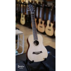 烏克時代 雲杉沙比利 30吋尼龍旅行吉他 - 兒童音樂啟蒙，輕巧便攜，培養音樂素養, 1個