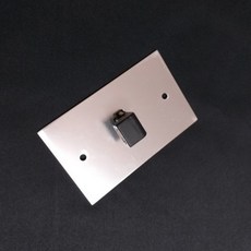 신길전자 벽부판넬 알루미늄 플레이트 70 X 115 HDMI 1구 ㄱ자 조립완제품, 1개