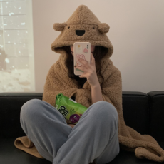 可愛熊耳造型披肩圍巾，柔軟舒適保暖，多功能時尚配件，秋冬必備單品