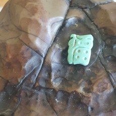 湖北綠松石雕刻福字吊飾, 1個