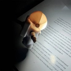 [하루셀렉] LED무드등 우주인인테리어소품 USB 우주인 LED 독서등 무드등 & 책읽기용 조명