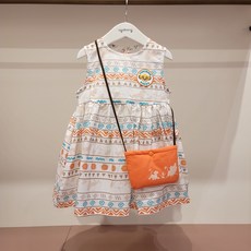 [아가방]강남점*디즈니베이비 시원한 우븐 소재/ 백오픈 디테일로 여름 휴가철에 잘 어울리는 라이온킹 가방세트