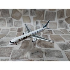 IRON MAIDEN 1/500 Boeing 757-200 /Ed Force One/ 2011 巡迴專機 模型, 1個
