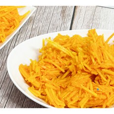 (한입에반함) 국내산 청정무주 늙은 맷돌 호박 껍질깐 조리간편(슬라이스채/ 손질 호박), 1개, 1kg (손질 호박)