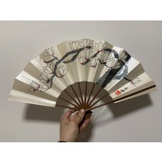 手繪木蓮花摺扇 飾扇子, 如圖所示, 1個