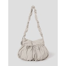 8SECONDS 에잇세컨즈 셔링 리본 포켓 호보백 베이지 1957D3WYFA 458931