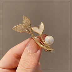 디자인 센스 진주 브로치 여성복 안티 라이트 버클 코트 고급 틈새 브로치 핀 고정 가디건 버클 핀