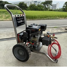 榮展五金 升級全不鏽鋼車架 7HP高壓清洗機 四行程引擎 青苔 通管 外牆清洗 附10米高壓管 噴嘴一組 新增洩壓閥