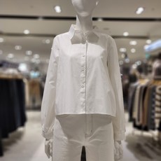 데이텀 뒷주름 셔츠 DAYW26370