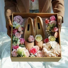 여자친구 플라워 꽃신 선물 상자 고급형 [제대 전역 웨딩구두 남자친구 꽃 포장 박스], 1개, 옵션3_여분장미꽃(색상랜덤) 3송이 추가