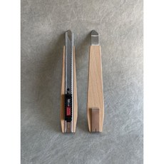 台灣檜木一手感美工刀，手工藝必備，舒適握感，切割精準，檜木香氣, 1個