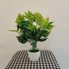 【Sunday】仿真龜背葉盆栽，藤編花籃龜背芋，客廳仿真植物擺件, 35釐米雞心葉2只, 1個