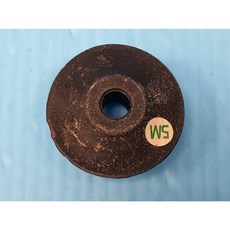 日產 Cefiro 2.0/3.0 (A32) 水箱固定橡皮 下 大, 1個