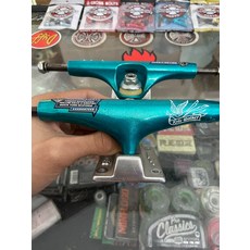 雷橋 Thunder T-Bridge 滑板鍛造底座 Kyle 簽名款 雙空橋 尺寸 147, 如圖所示, 1個