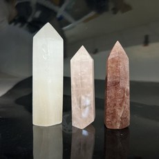 мσσи_нασ ᙏ̤̫͚ 透石膏礦石 粉晶草莓晶 (腰身輕微有損) 溫潤細閃, 1個, 粉晶,7.6*2.2cm