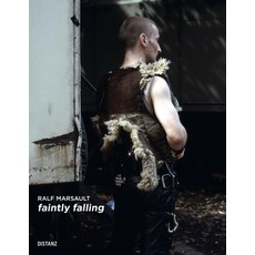 Faintly Falling: (english/French/German Edition) Hardcover, Distanz Verlag Gmbh C/O Edel Germany Gmbh LLC