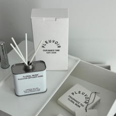 韓國Pleuvoir室內擴香/四款香氣 200ML附藤條擴香枝 家居擴香 室內香氛, 1件, 200ml, Hinoki Leather 檜木皮革(黑色款)