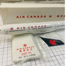 Air Canada 楓葉航空 A340 台北-溫哥華首航紀念模型飛機 1:200, 1個