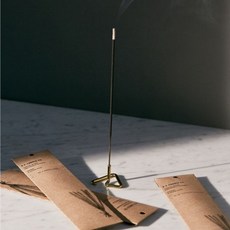 蠟燭森林 P.F. PF Candle〈現貨〉加州大豆蠟線香 (柯巴/柚木菸草/琥珀青苔/雪松鼠尾草) 室內薰香, No.33 太陽花