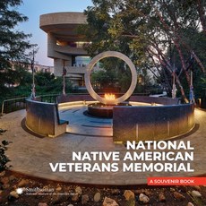 (영문도서) National Native American Veterans Memorial: A Souvenir Book Paperback, Smithsonian Books, English, 9781588347183