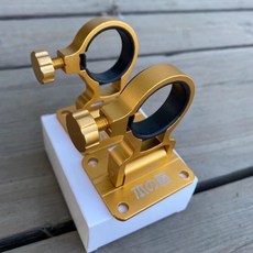 台灣出貨 釣箱傘架配件可折疊通用釣魚雨傘支架傘固定器釣傘卡扣鋁鎂雨傘架, 本藤折疊傘架金色一對, 1個