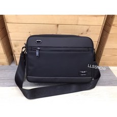 Spywalk 質感刷紋尼龍側背包, 尼龍款-黑色