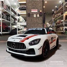 BENZ 賓士 AMG-GT4 兒童電動車，賽車彩繪造型，白色, 詳見包裝