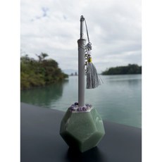 石中劍之天然玉石 天真劍拆信刀--石中寶劍象徵鎮妖除魔防小人.辦公室必備(台灣在地文創)