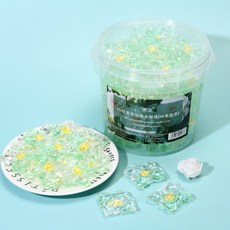 香氛洗衣凝珠 升級大桶裝 五閤一 140粒 山茶花 香水型 洗衣膠囊 洗衣凝膠球 濃縮洗衣精, 1個, 經典山茶花香洗衣凝珠70粒/桶裝,五閤一強效15倍潔淨力，濃縮型持久留香