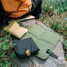 초경량 접이식 캠핑 방수 매트 휴대용 피크닉 등산 방석 2P 세트, 카키 2P