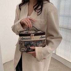 투니스 여성 캐릭터 귀여운 곰돌이 빅 휴대용 화장품 수납 여행용 메이크업 파우치