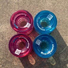 Enjoi 長板輪 陸地衝浪板輪 62mm 83a 紅藍各2只 適用多板型, 如圖所示, 1個
