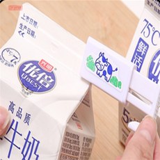 스토어쉼 우유팩 밀봉 홀더 2입 우유팩밀봉클립, 1개