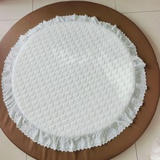 新生嬰兒加厚圓形爬爬墊, 白色花邊愛心絎縫