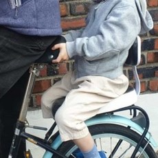 자전거 등받이 안장 블랙 자전거쿠션 편한안장