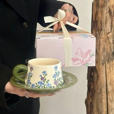 復古精緻陶瓷咖啡盃碟套裝 下午茶陶瓷杯碟組 附禮盒, 1個, 綠色康乃馨咖啡盃碟,盃碟圓球勺手提禮盒裝, 綠色康乃馨, 盃碟圓球勺手提禮盒裝