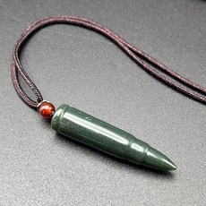 진짜 허톈 옥 펜던트 자연 흑녹색 탄환 총알 머리 목걸이 하늘로 날아오르는 것
