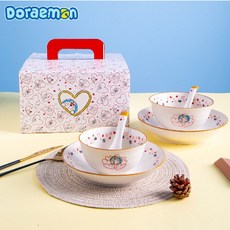 哆啦A夢 50週年紀念餐具禮盒6件套組 情人節禮物 陶瓷餐具 水杯 碗 盤 勺, 1個, 6件套（自帶精美禮盒包裝）