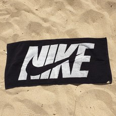 나이키 IF0600-010 자카드 그래픽 미디엄 타월 해변 비치 수영장 수영 물놀이 대형 헬스 수건, 1개