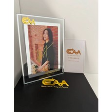 王珞丹簽名照 附證書 禮盒裝, 6, 樣式
