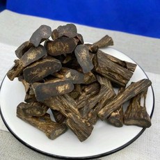 《泓潤》精選 金絲黑油 鶯歌綠奇楠 樹心油實心料 棋楠塊料 生聞霸氣棋韻 過手留香 奇楠沉香 綠奇楠 綠棋楠, 1個, 10克