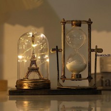 歐式復古鐵塔發光沙漏裝飾品，創意流沙設計，學生情侶畢業開學禮物首選, 鐵塔燈罩（金色）,紙盒裝