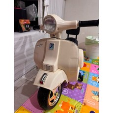 可愛玩具摩托車復古車，懷舊模型車，兒童益智玩具，安全耐用，激發想像力, 1個