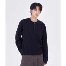 굿라이프웍스 남녀공용 긴소매 티셔츠 스테디 와플 크롭 헨리넥 26SSGT07BK